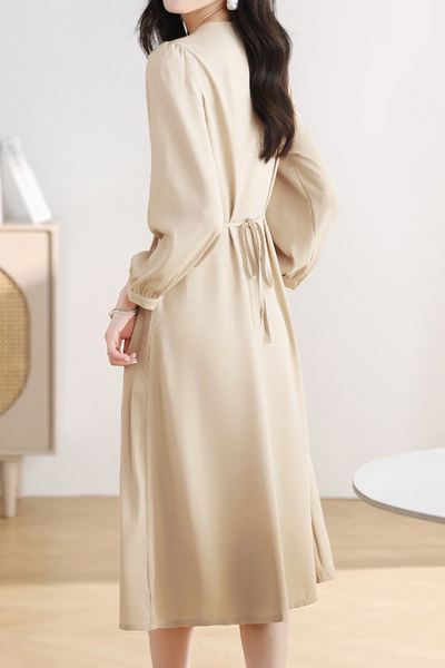 Early Autumn Stylish Versatile Fitted-Waist Dress