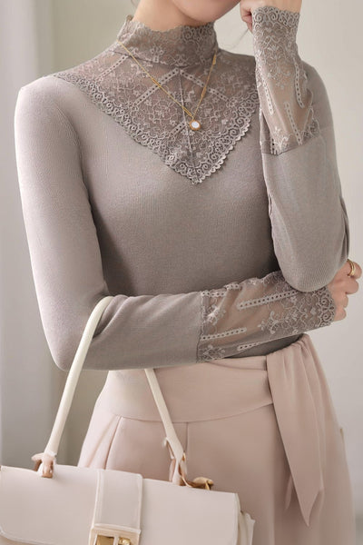 Exquisite Versatile Lace Long-Sleeve Undershirt