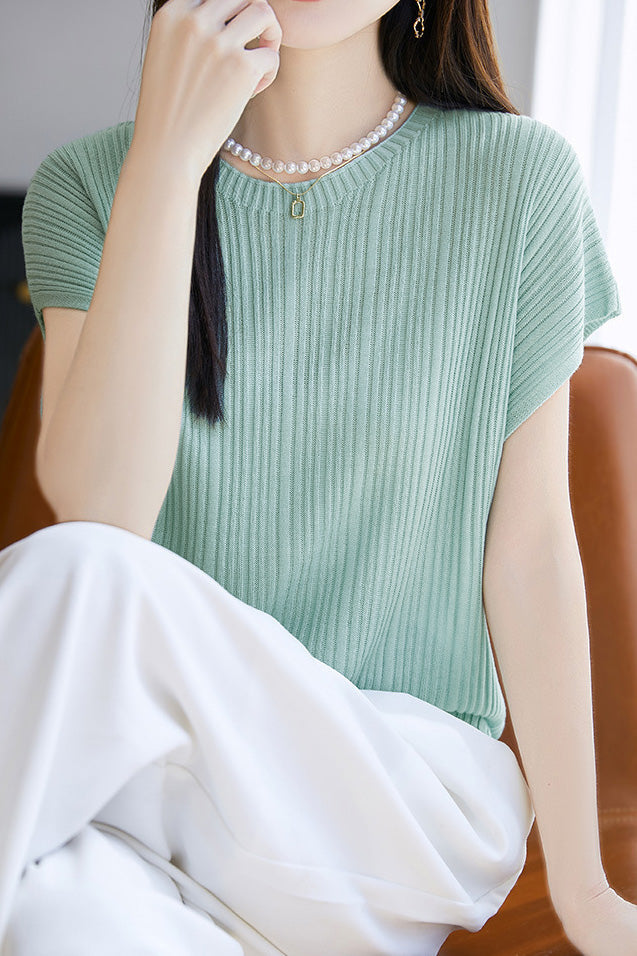 Solid color loose-fit knit T-shirt