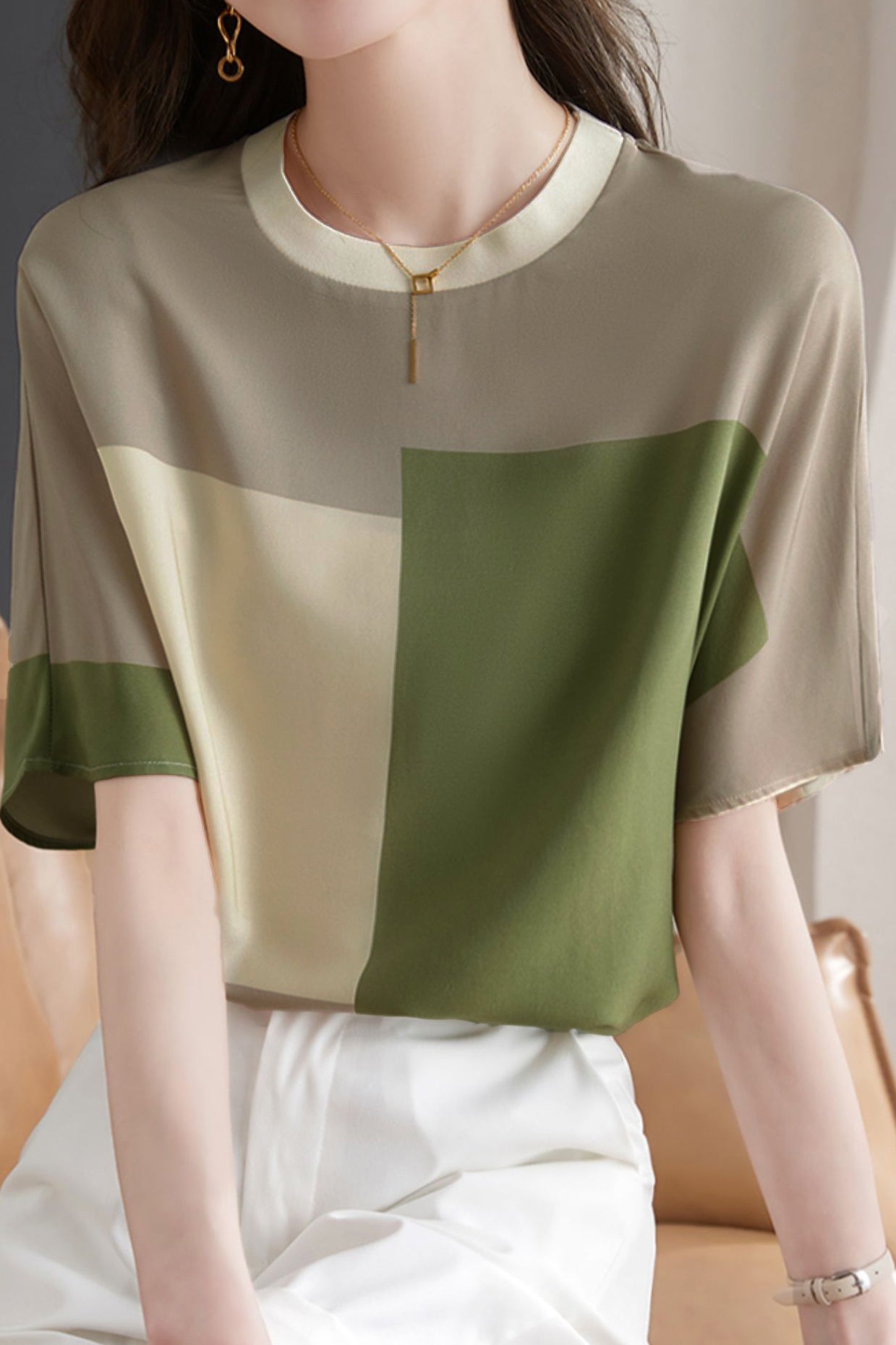 Stylish Color-blocked T-shirt