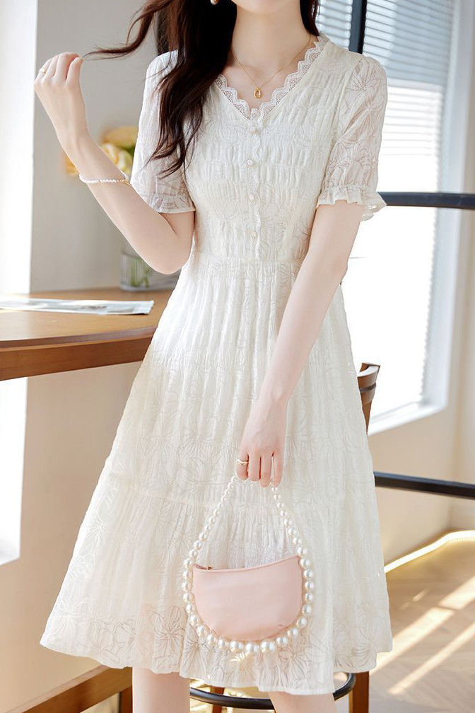 V-neck lace spliced A-line dress