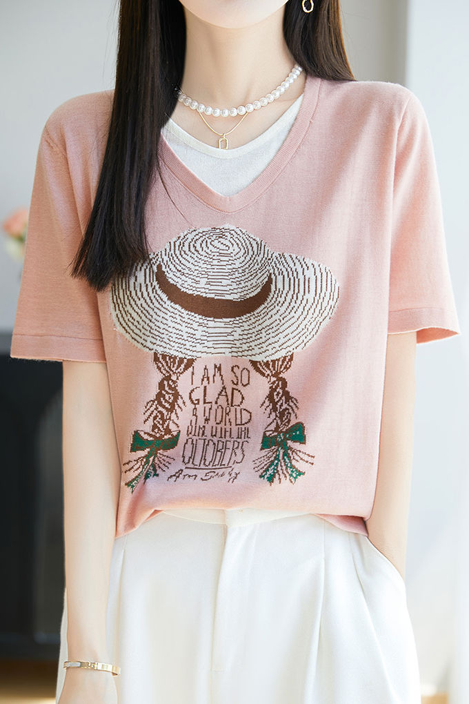 Faux two-piece V-neck short sleeve T-shirt
