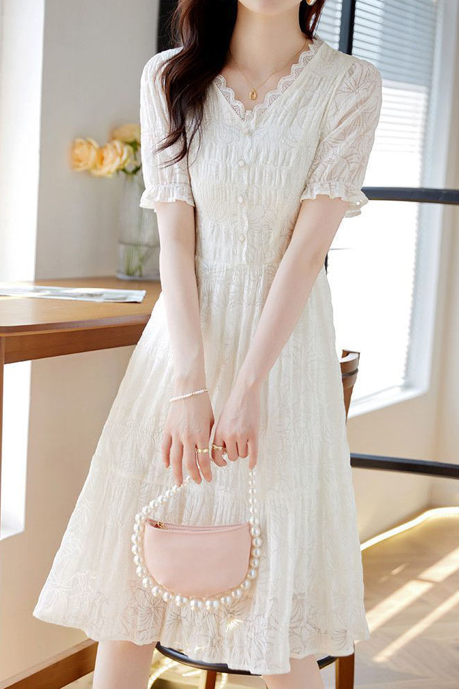 V-neck lace spliced A-line dress