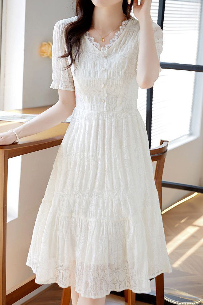 V-neck lace spliced A-line dress