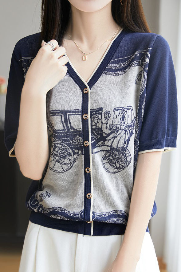 V-neck color block knit T-shirt