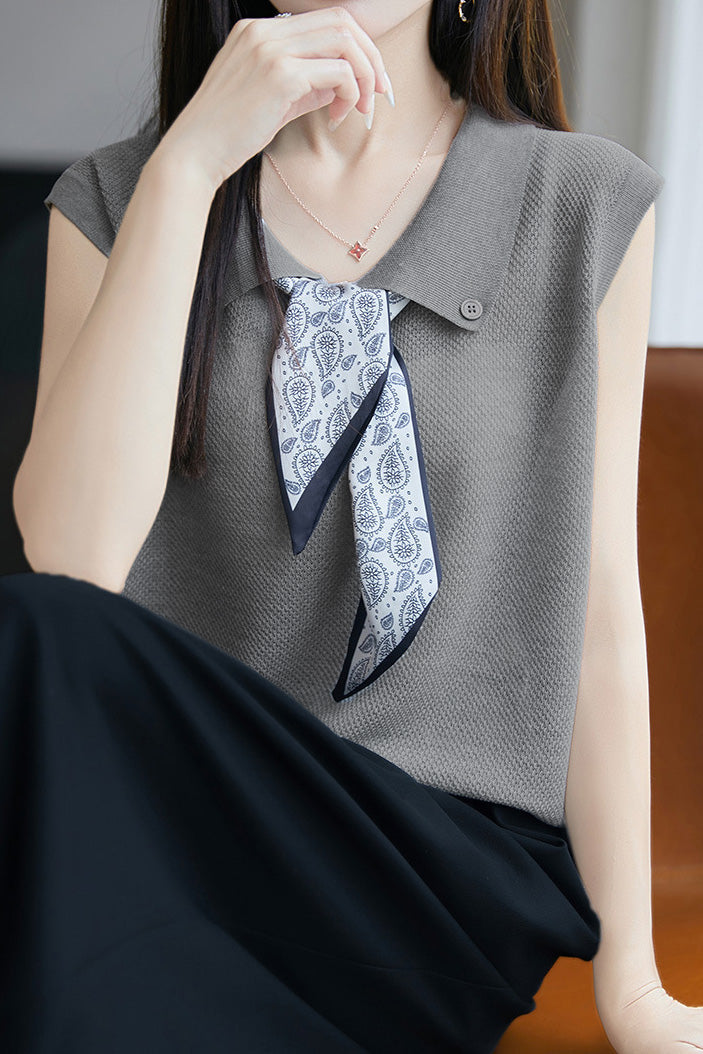 Collared scarf half-button sleeveless knit T-shirt