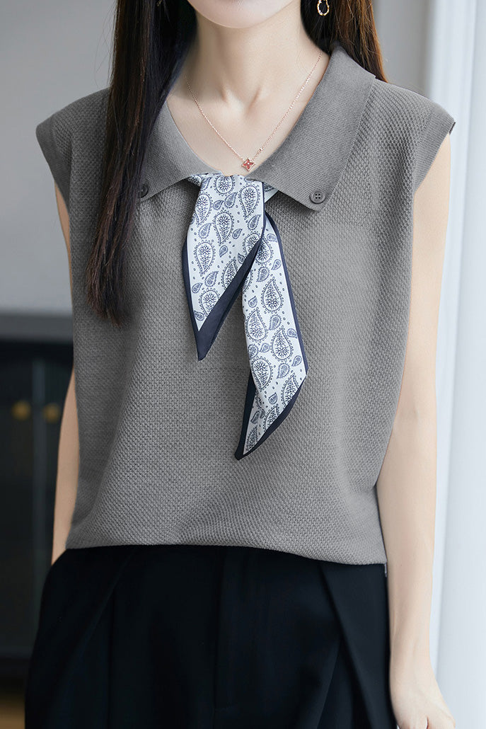 Collared scarf half-button sleeveless knit T-shirt