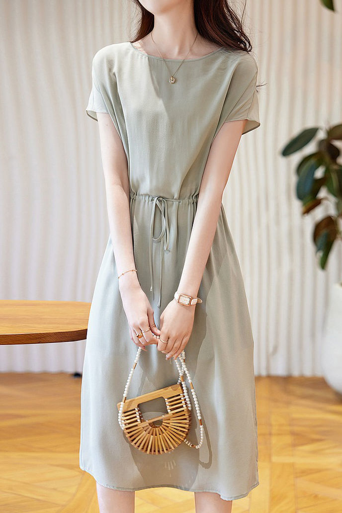 Minimalist elegant boat neck tie dress
