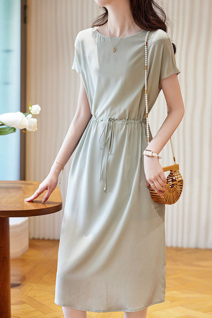 Minimalist elegant boat neck tie dress
