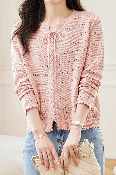 Hollowed-out round-neck knitted shirt