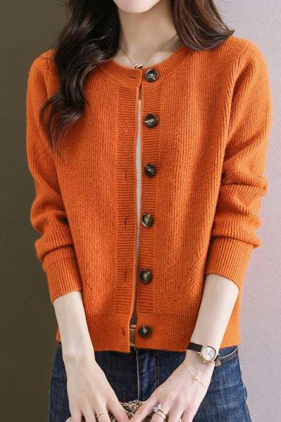Solid-color short sweater outerwear